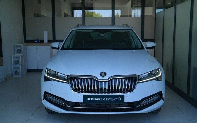 Skoda Superb cena 169900 przebieg: 5, rok produkcji 2024 z Opalenica małe 436